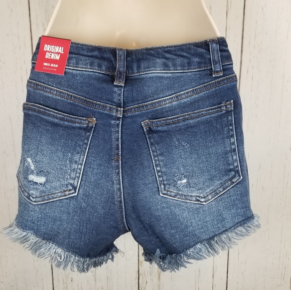 High Rise Denim Shorts with Raw Hem - Picture 2 of 6